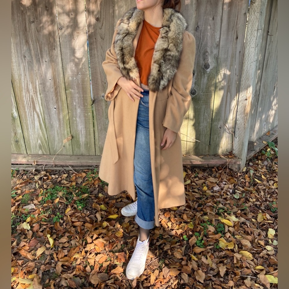 True Vintage camel wrap coat vtg